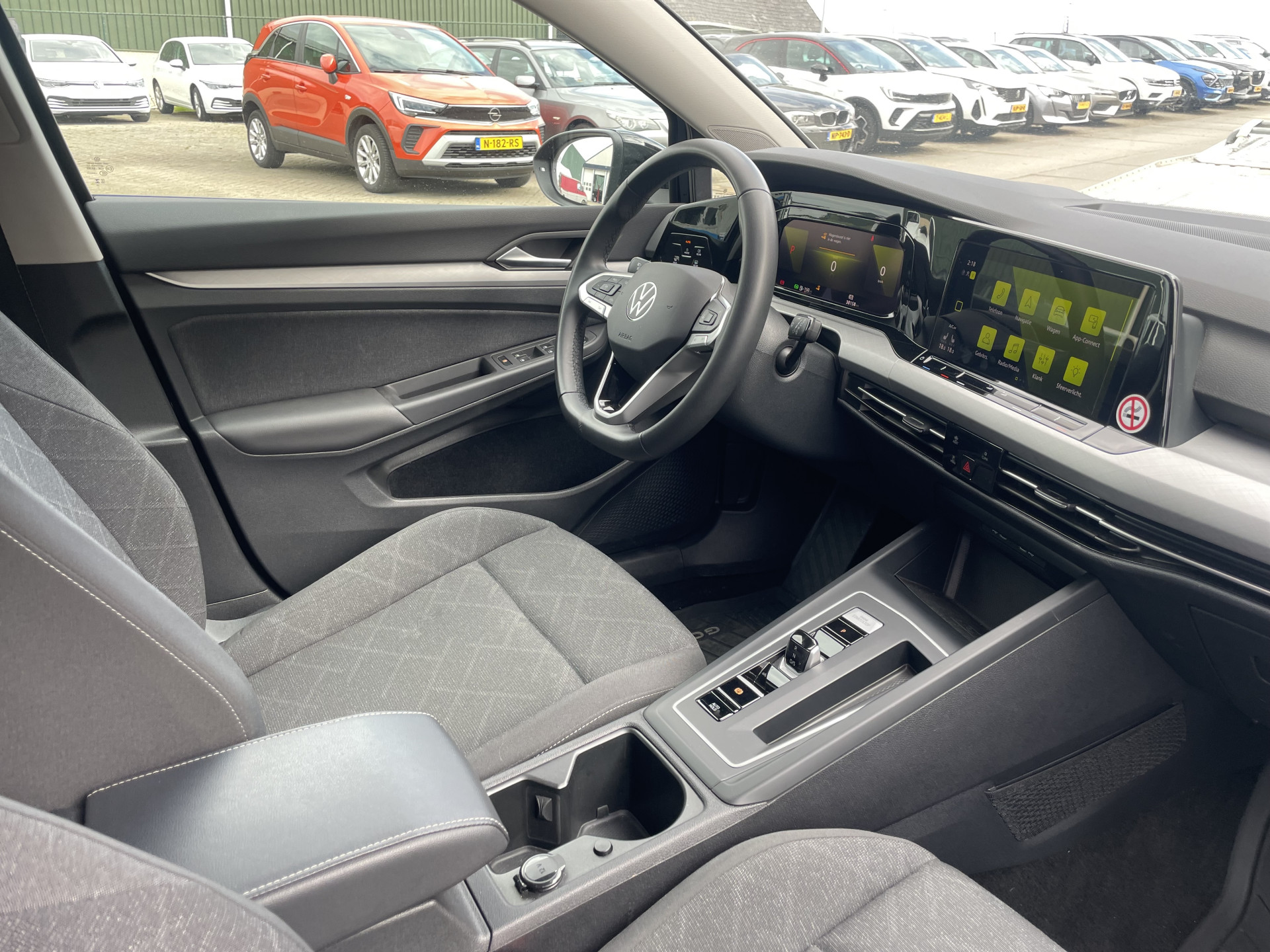 44291441-24.jpg