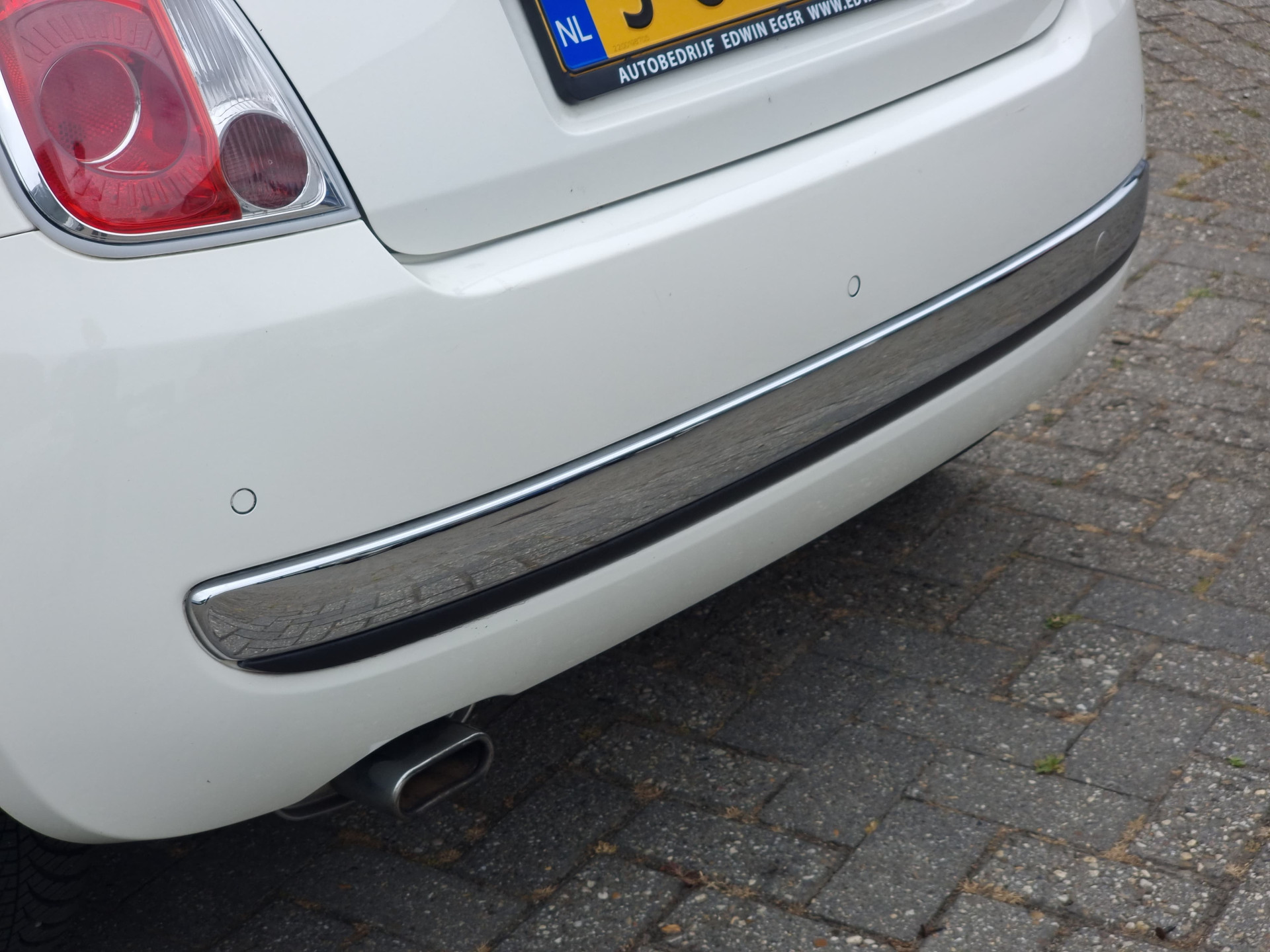 45662908-10.jpg