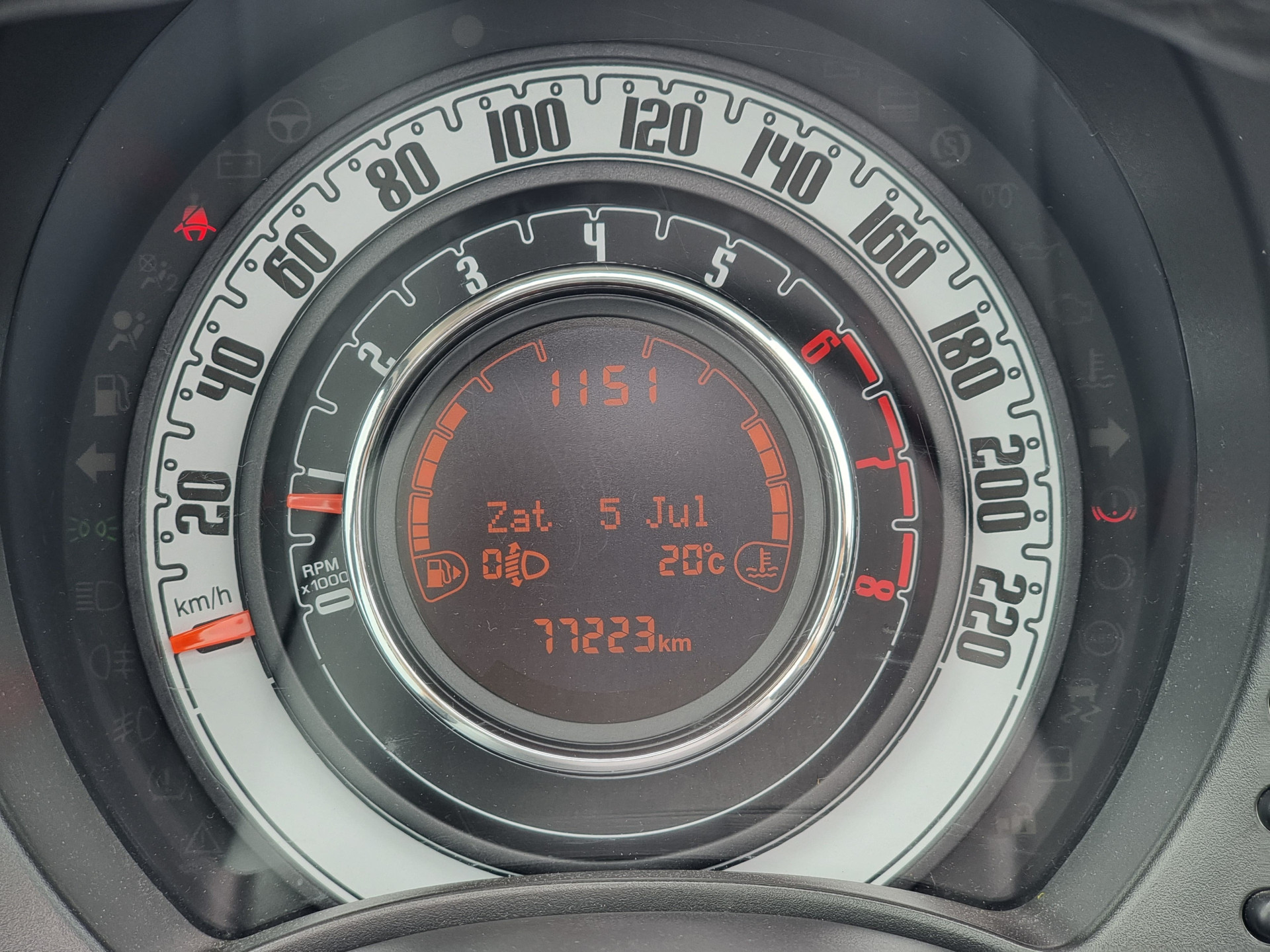 45662908-25.jpg