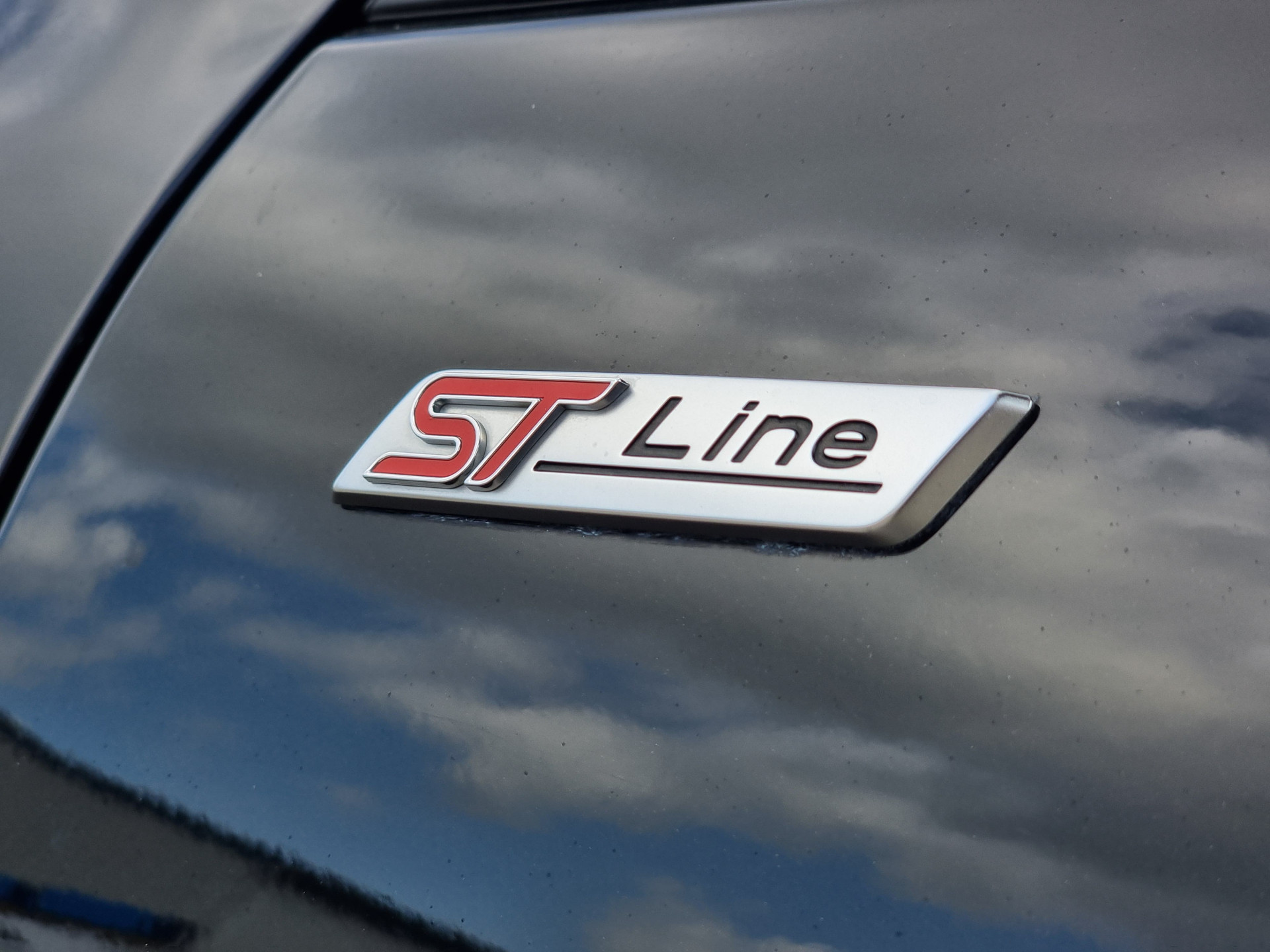46519768-7.jpg